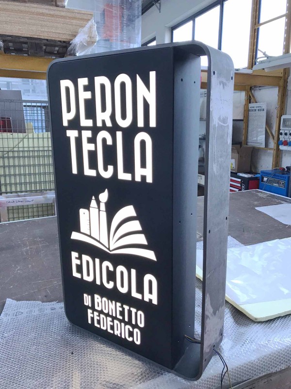 Peron Tecla